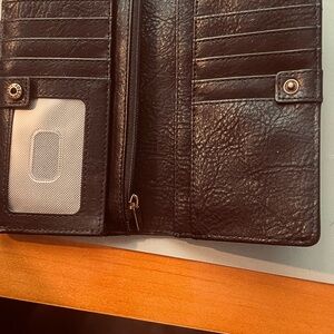Fossil wallet.